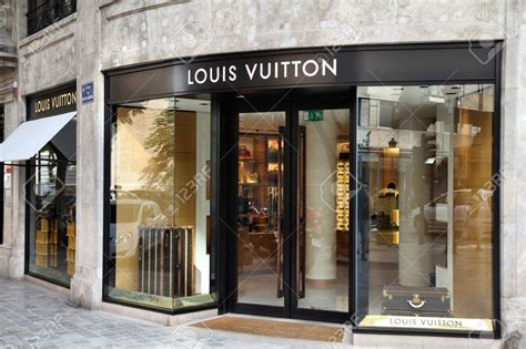 louis vuitton valencia.